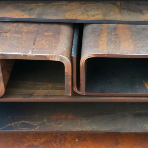 Швеллер стальной гнутый равнополочный 160х60х3 мм Ст3сп ГОСТ 8278-83 в наличии в Екатеринбурге