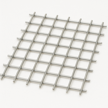 Нержавеющая сварная сетка 25х25х5 мм 12X18H9 в наличии в Екатеринбурге