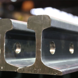 Узкоколейный рельс Р24 107х8000 мм 31,79 см2 углеродистая сталь ГОСТ 5876-82 в наличии в Екатеринбурге