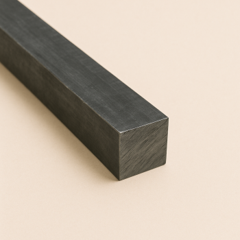 Квадрат стальной горячекатаный 16х16 мм Ст3 в наличии в Екатеринбурге